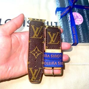 💙 Monogram Apple Watch Band